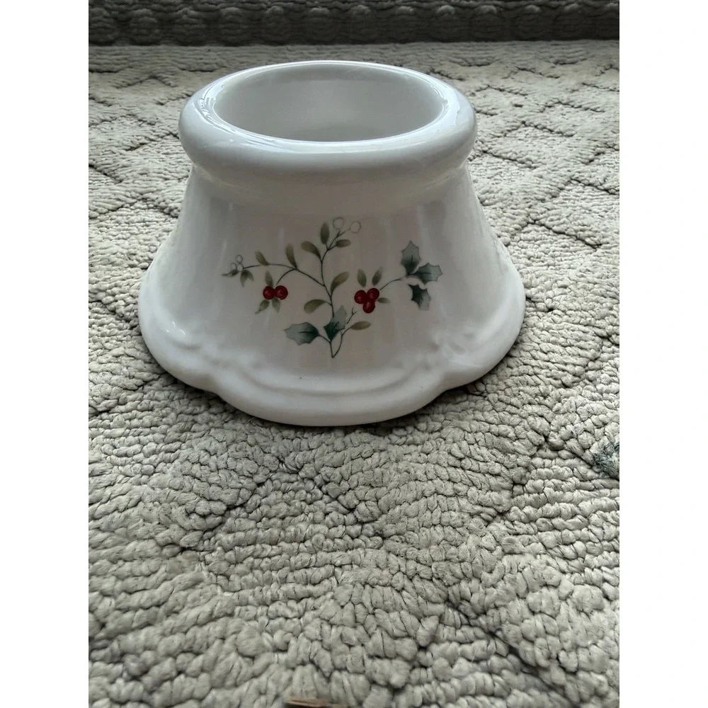 PFALTZGRAFF WINTERBERRY VOTIVE CANDLEHOLDER